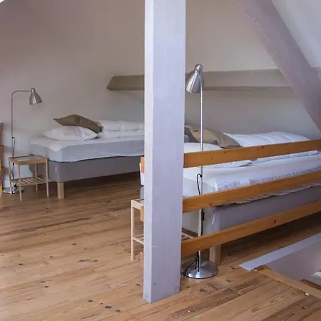 Enjoy Square - Spacious Near Maredsous Feriehus Denee