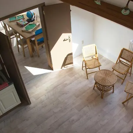 Enjoy Square - Spacious Near Maredsous Denee
