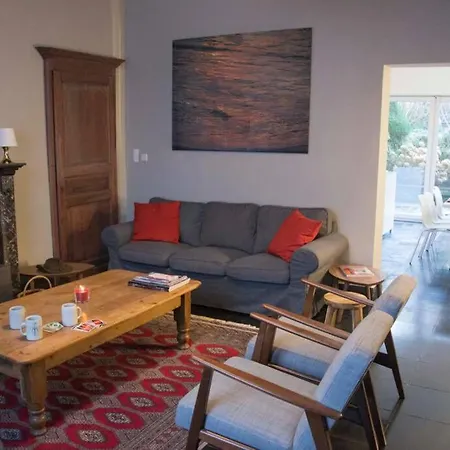 Enjoy Square - Spacious Near Maredsous * Denee