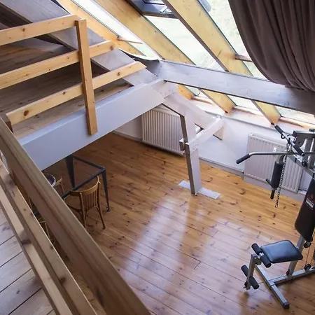 Enjoy Square - Spacious Near Maredsous * Denee