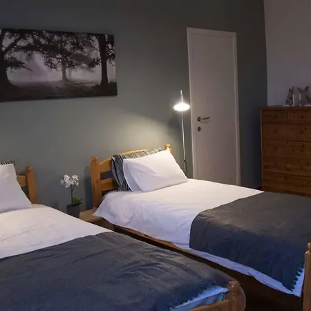 Enjoy Square - Spacious Near Maredsous Feriehus Denee